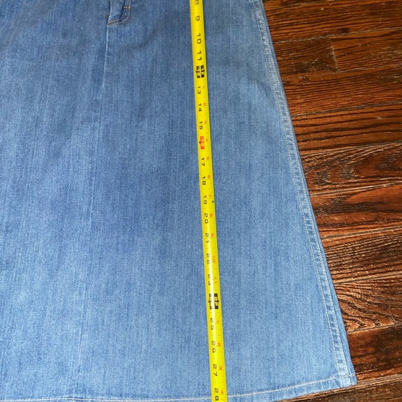 A line Denim Skirt - Picture 7 of 9